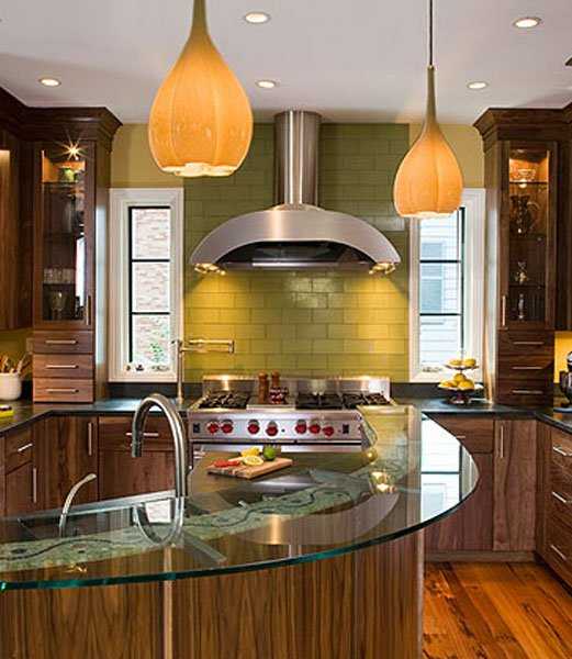 Updating Your Kitchen with Glass